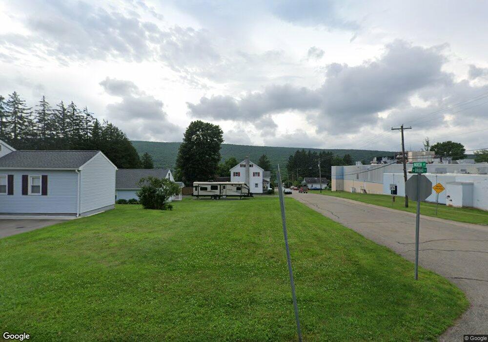 628 W Broad St, Williamstown, PA 17098 - photo 1