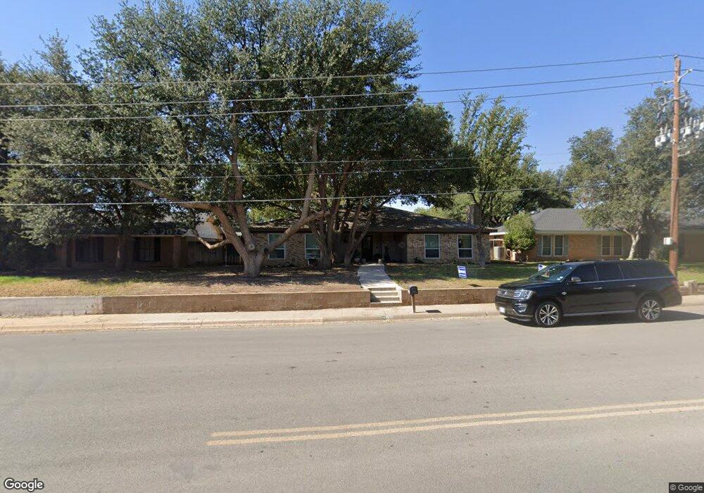 8 Amhurst Ct, Midland, TX 79705 - photo 1