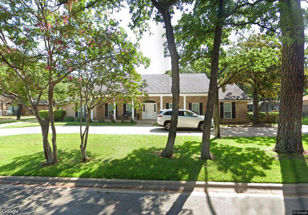 2107 Stonegate Dr, Denton, TX 76205 - photo 1