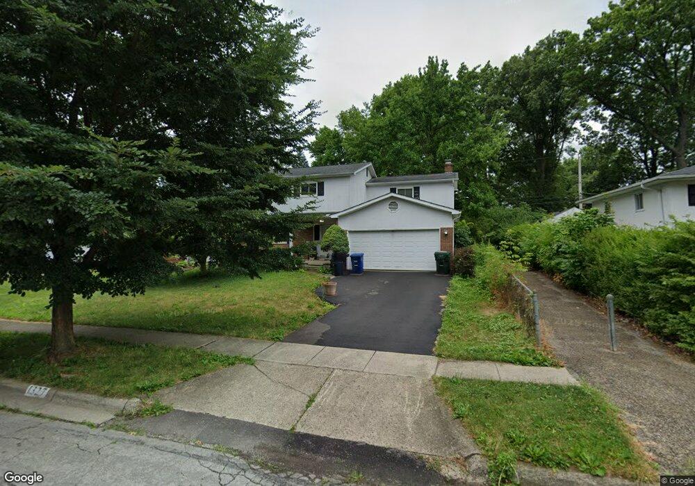 1327 Ironwood Dr, Columbus, OH 43229 - photo 1