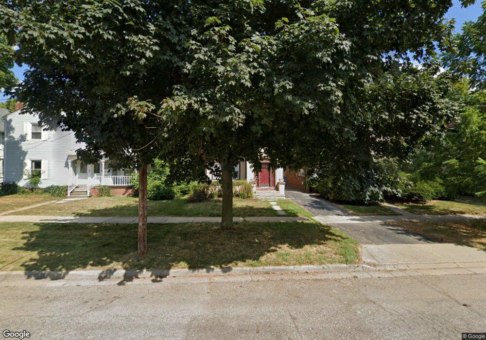 916 N Capitol Ave unit 1, Lansing, MI 48906 - photo 1