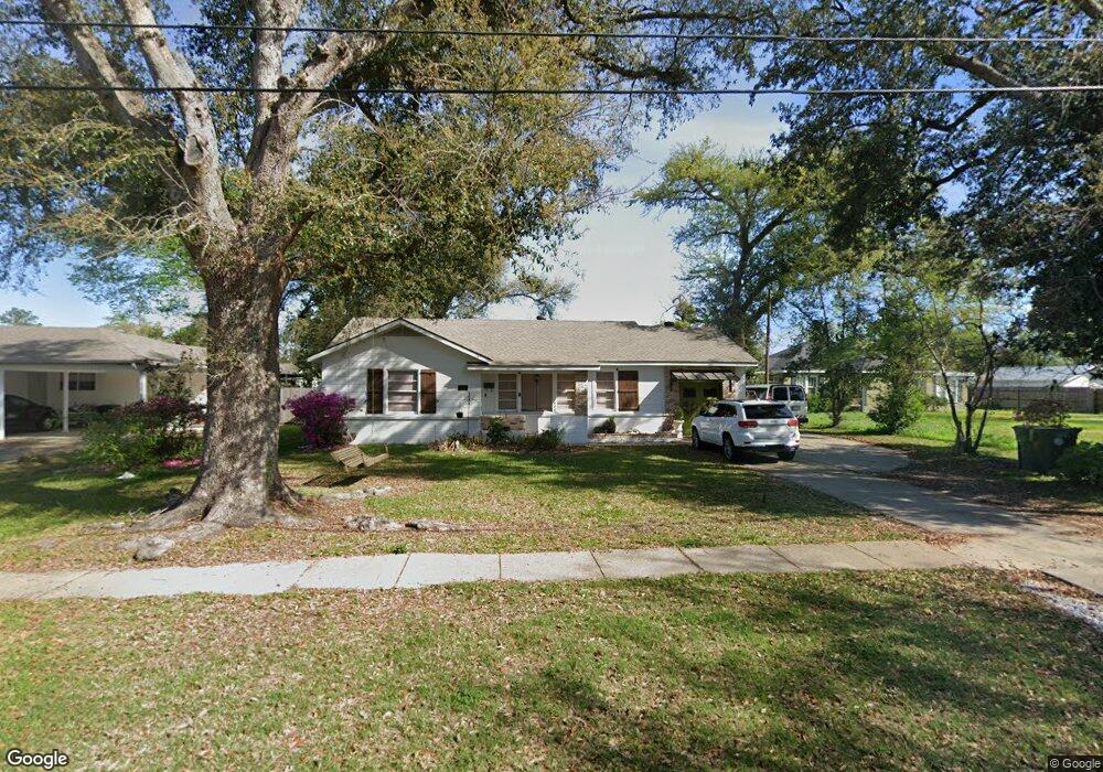 312 W Oak Ln, Lake Charles, LA 70605 - photo 1