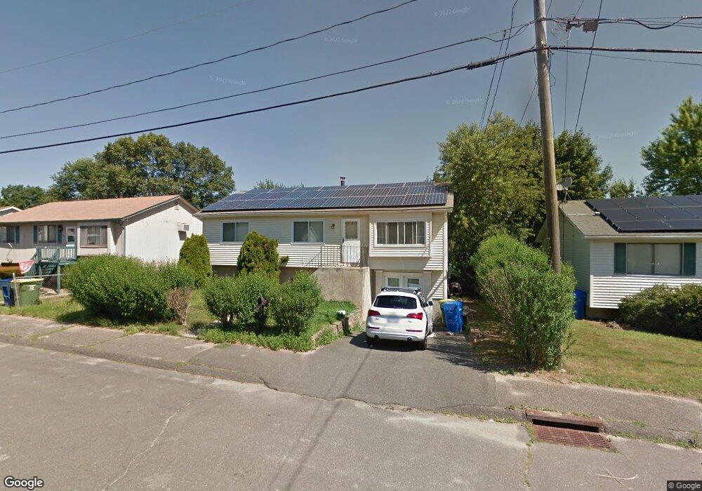 26 Cathy Ln, Waterbury, CT 06704 - photo 1