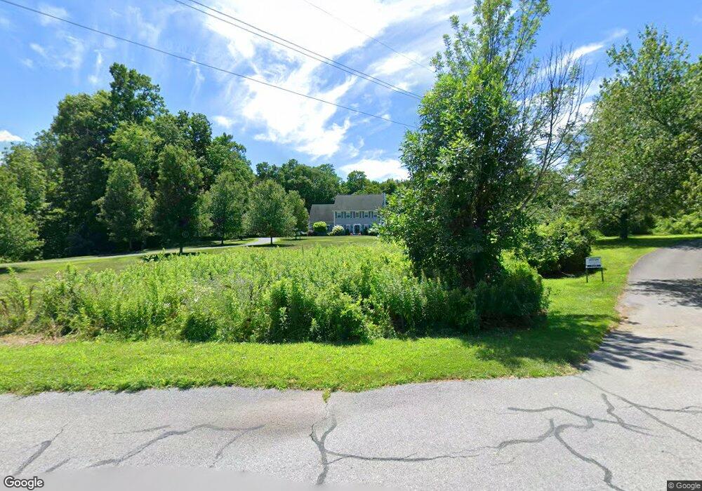 19 Fairway Ln, Red Hook, NY 12571 - photo 1