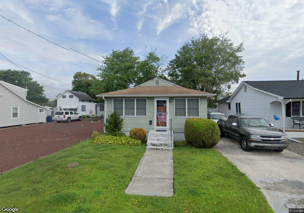 531 E Bayview Ave, Ocean Gate, NJ 08740 - photo 1