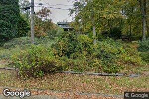 10 Bittersweet Ln, Ivoryton, CT 06442