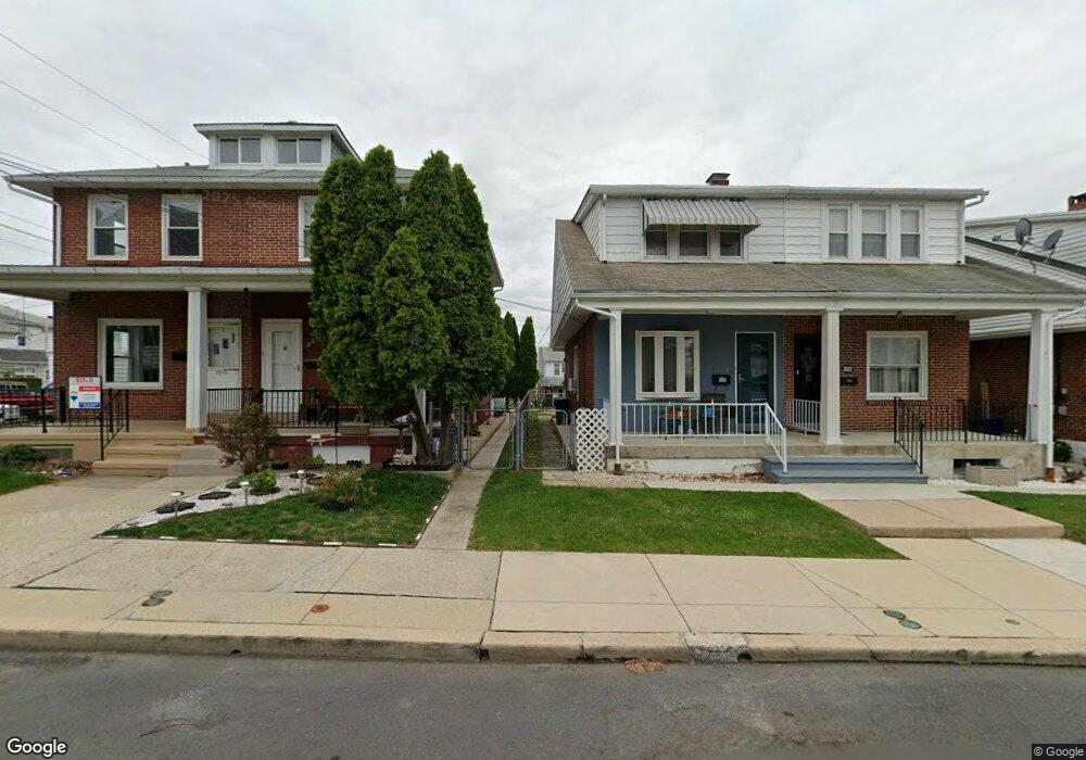 3520 Ridgeway St, Reading, PA 19605 - photo 1