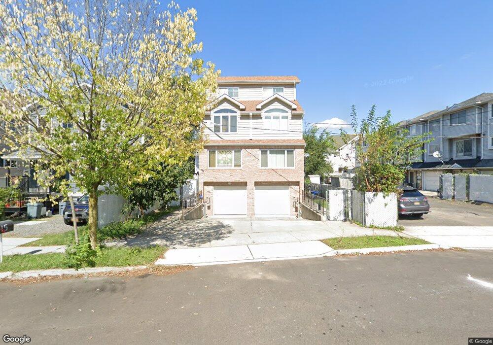 13 Nugent Ave, Staten Island, NY 10305 - photo 1