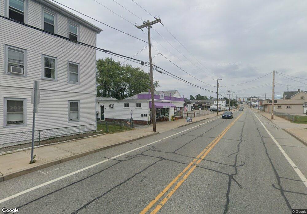 135 Main Rd, Tiverton, RI 02878 - photo 1