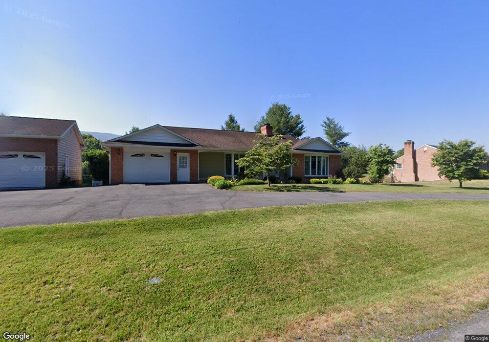 113 N Whissen St, Edinburg, VA 22824 - photo 1