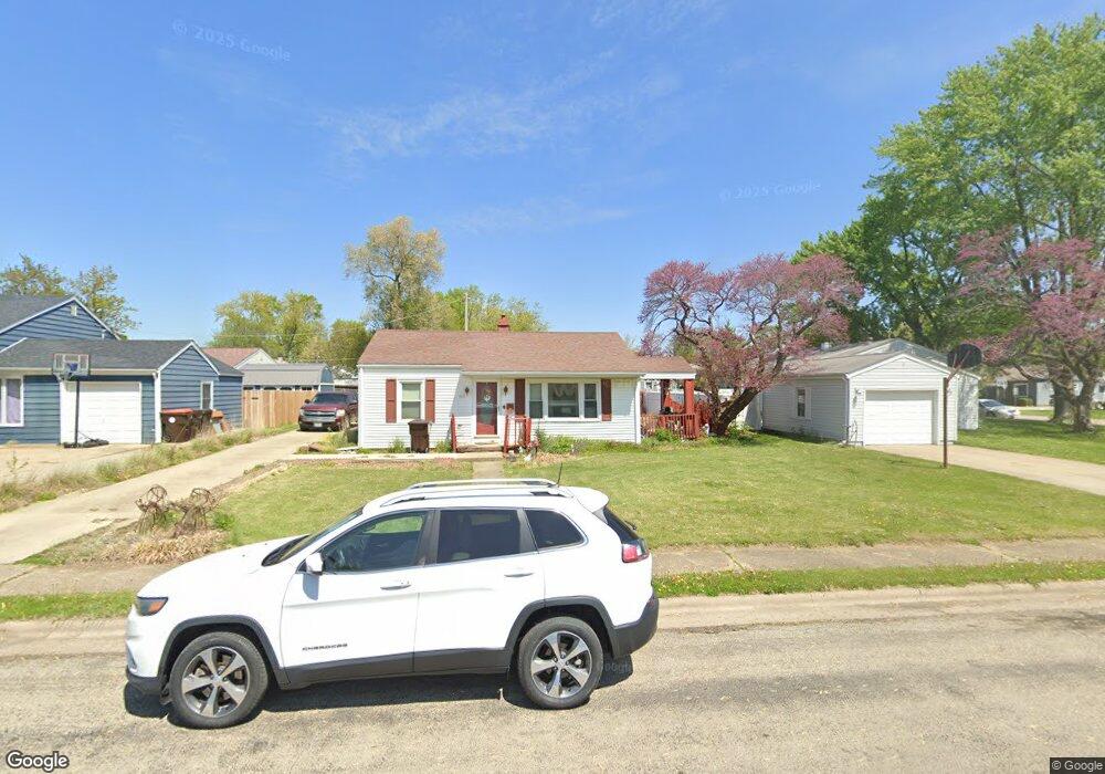 104 Nugent Place, Lincoln, IL 62656 - photo 1