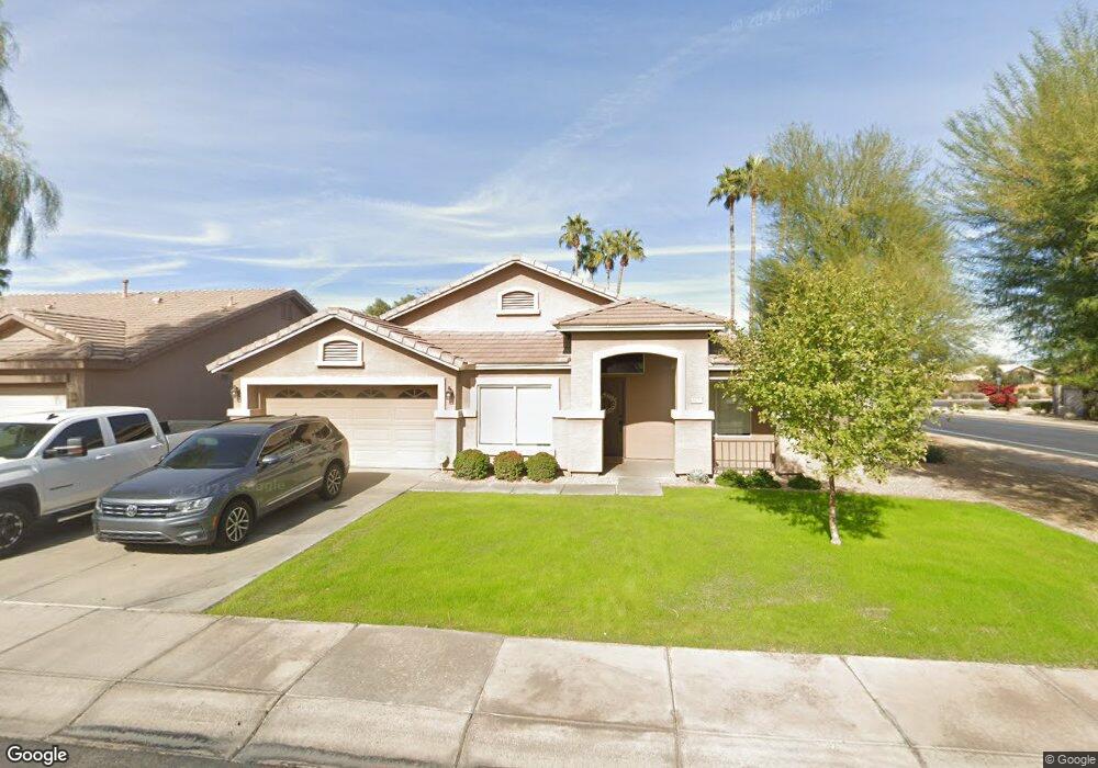 3870 E Aspen Way, Gilbert, AZ 85234 - photo 1