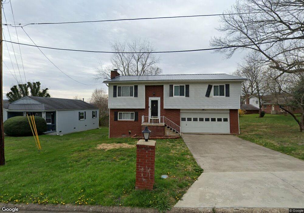 1539 Pinewood Park, Dunbar, WV 25064 - photo 1