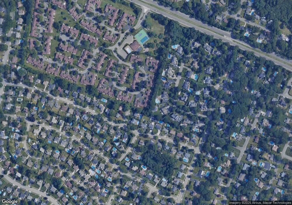 19 Ashley Cir, ComMacK, NY 11725 - photo 1