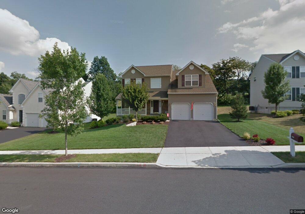 7032 Hearth Ln, Macungie, PA 18062 - photo 1