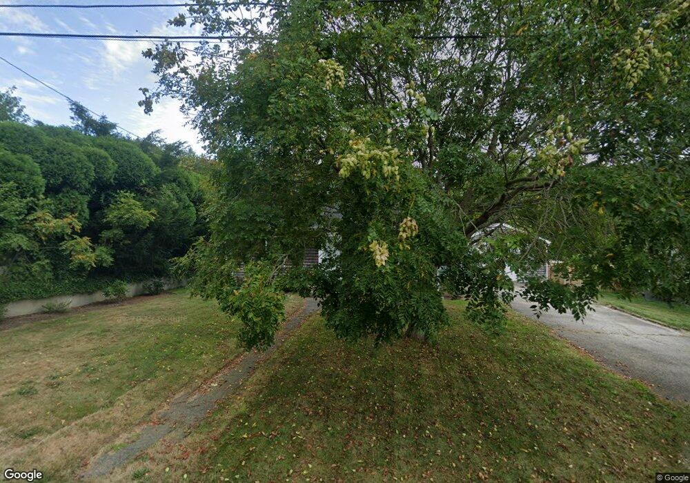 133 Macarthur Blvd, Wakefield, RI 02879 - photo 1