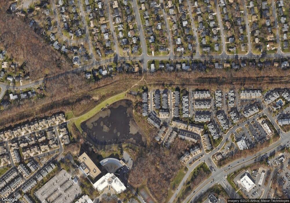 4554 Fair Valley Dr, Fairfax, VA 22033 - photo 1