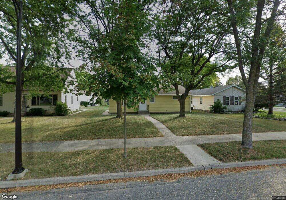 1423 S Franklin St, New Ulm, MN 56073 - photo 1