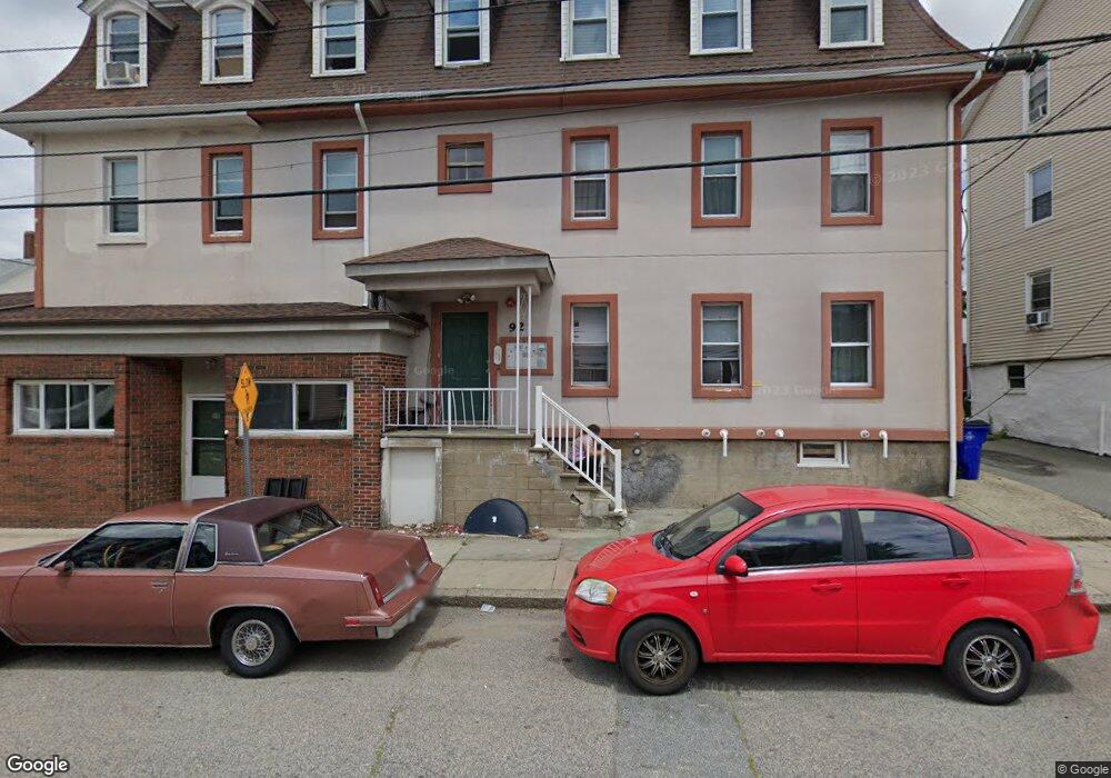 92 Hamlet St unit 6, Fall River, MA 02724 - photo 1