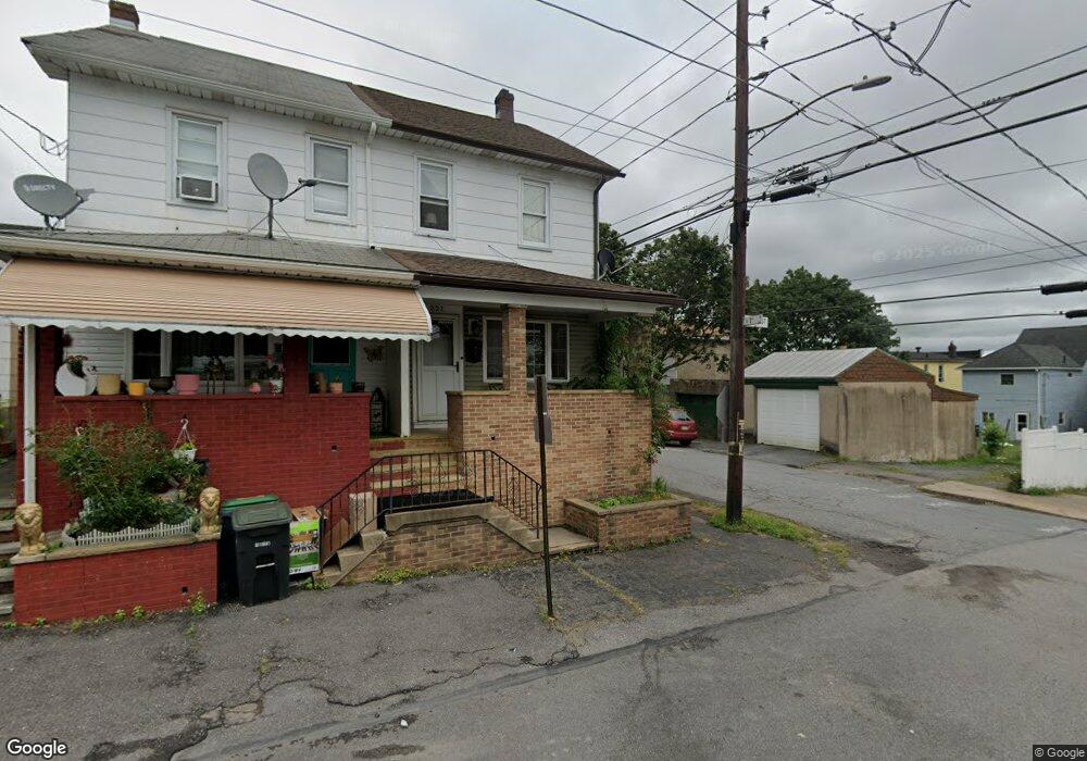 521 Arthur St, Hazleton, PA 18201 - photo 1