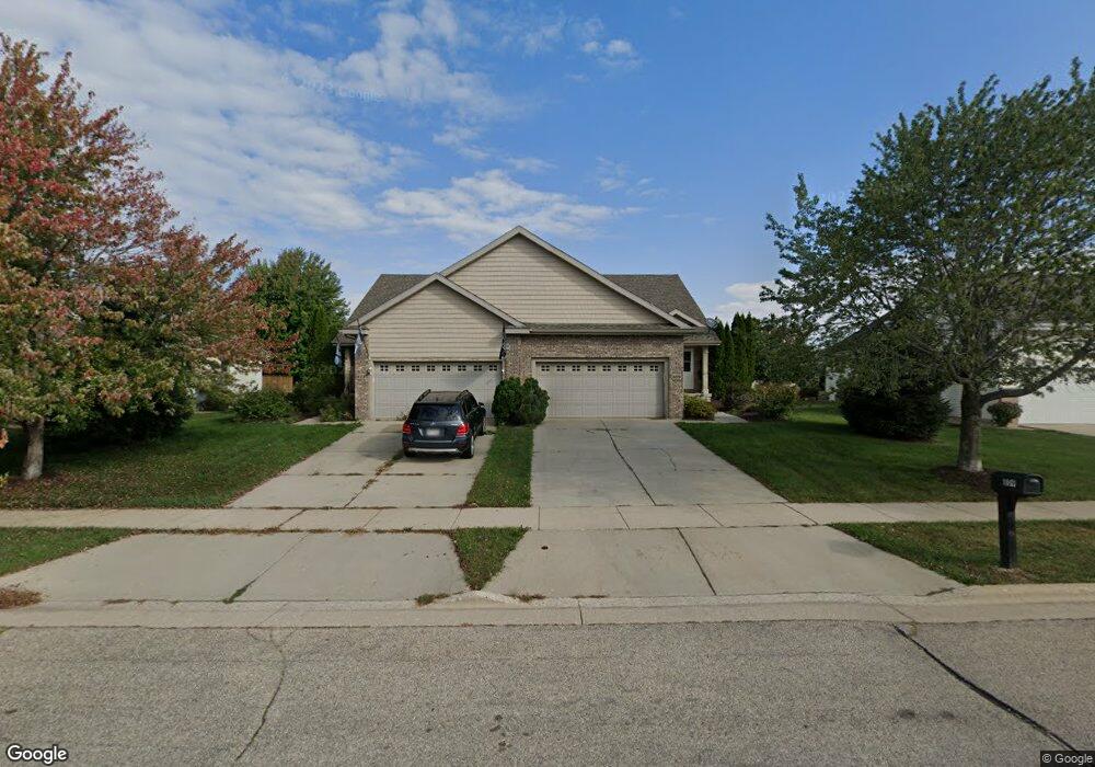 809 Oregon Parks Ave, Oregon, WI 53575 - photo 1