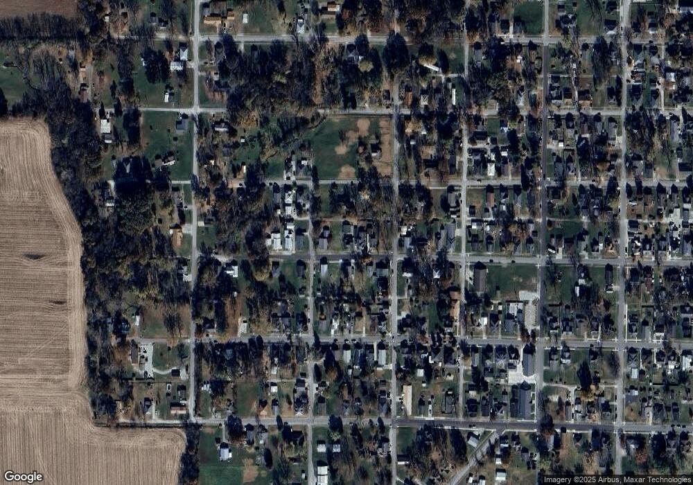 714 W 5th St, Bicknell, IN 47512 - photo 1