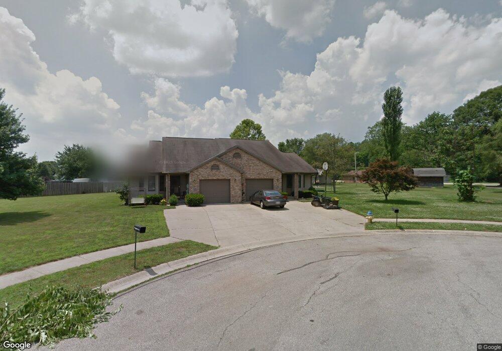 3401 Earls Ct, Columbus, IN 47203 - photo 1