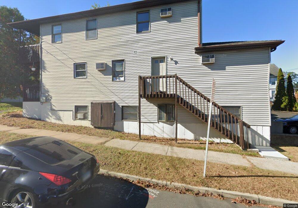 31 Divinity St unit 3, Bristol, CT 06010 - photo 1