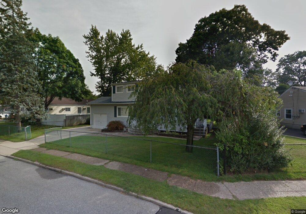 403 Commack Rd, Islip, NY 11751 - photo 1