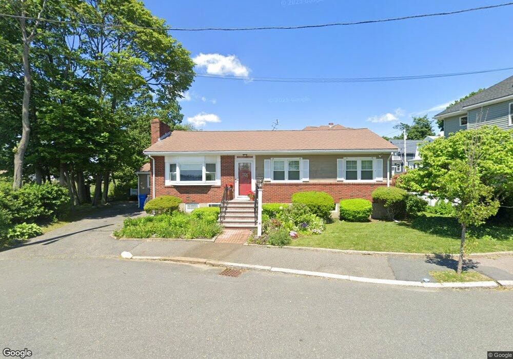 8 Winthrop St, Winthrop, MA 02152 - photo 1