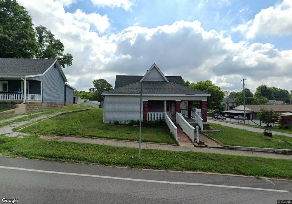 205 N Washington St, Bloomfield, IN 47424 - photo 1