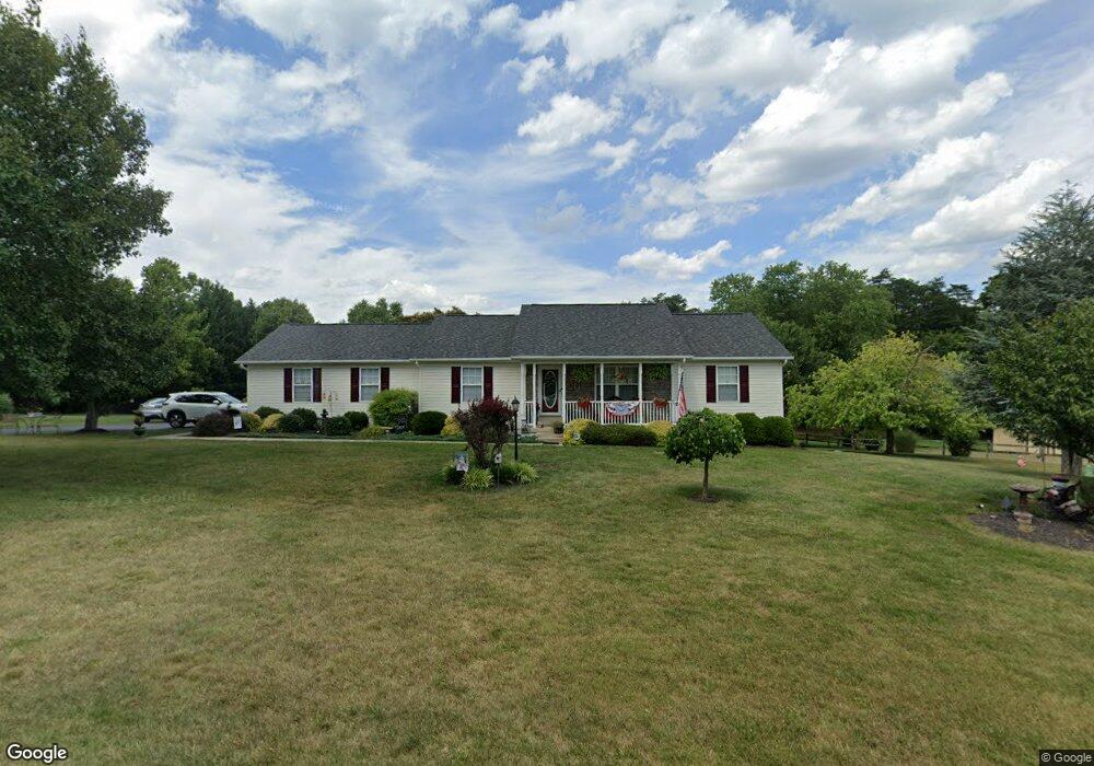 77 Lone Oak Ct, Bunker Hill, WV 25413 - photo 1