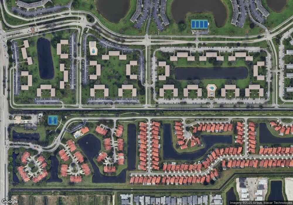 35 Dorset A, Boca Raton, FL 33434 - photo 1