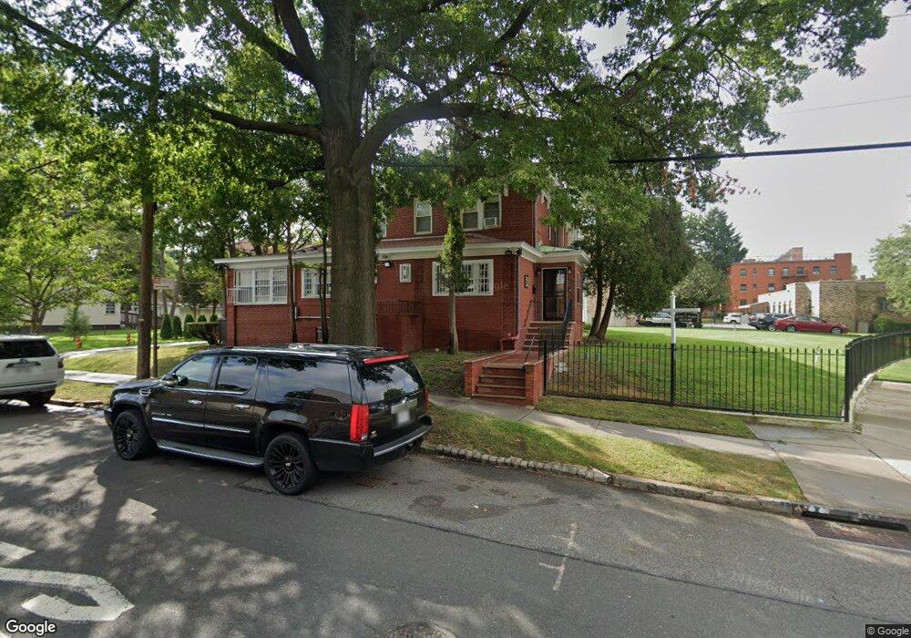 14136 77th Ave, Flushing, NY 11367 - photo 1