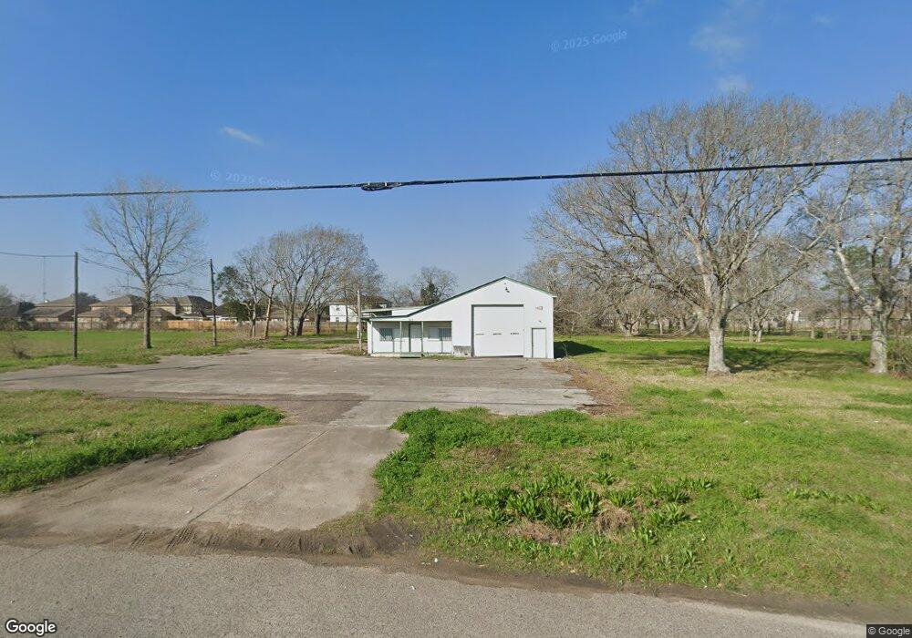 1905 N Gordon St, Alvin, TX 77511 - photo 1