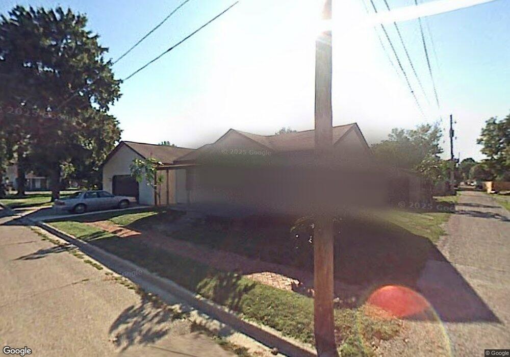 619 S Walnut St, Lincoln, IL 62656 - photo 1