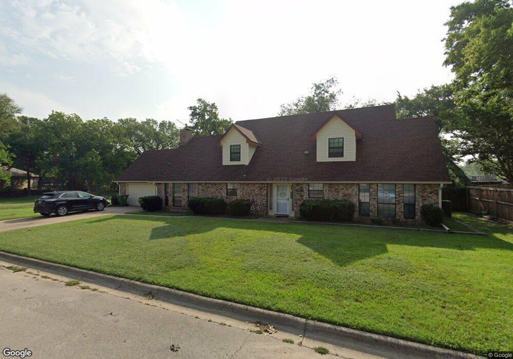 412 Huggins Dr, Springtown, TX 76082 - photo 1