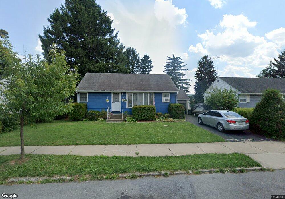 1541 Dale Ln, Bethlehem, PA 18018 - photo 1