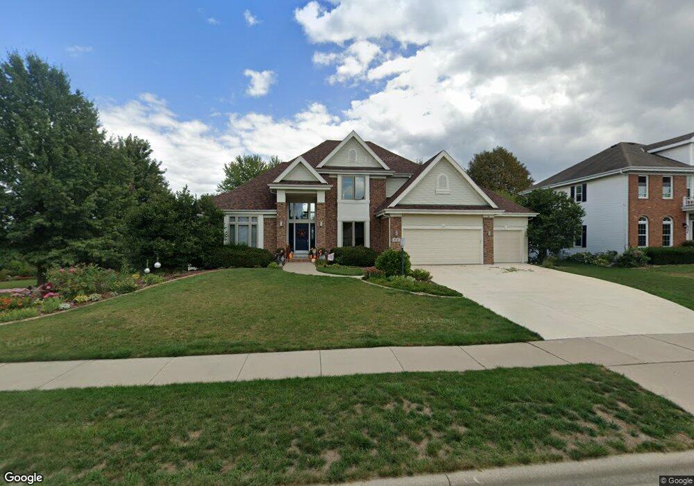 870 Fox Run Ct, Oregon, WI 53575 - photo 1