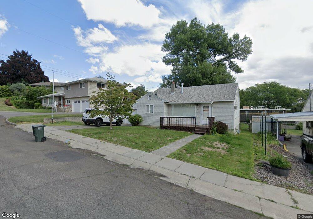 812 NW 11th St, Pendleton, OR 97801 - photo 1