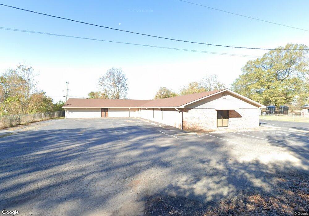 108 S Columbus St, Stuttgart, AR 72160 - photo 1