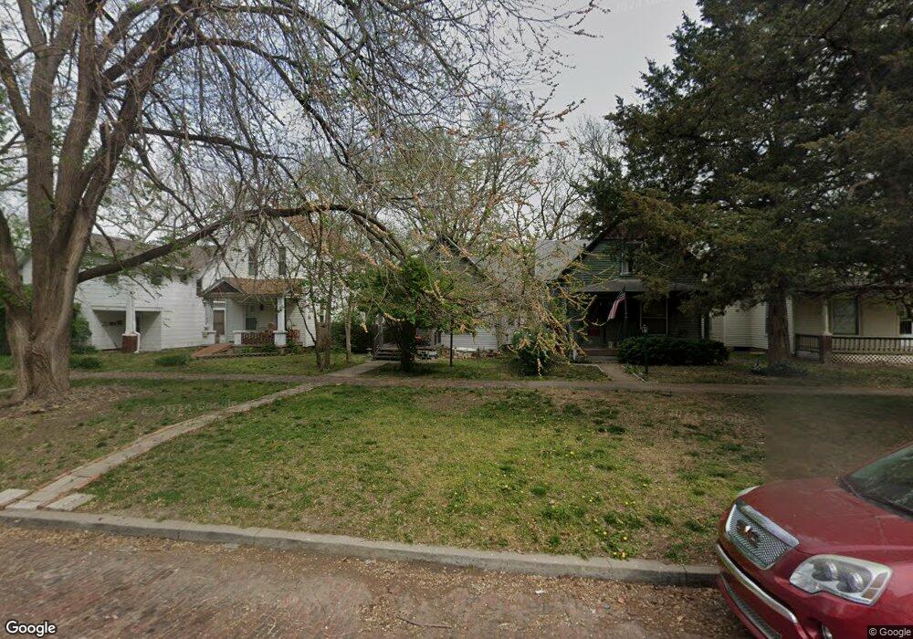 412 SW Clay St, Topeka, KS 66606 - photo 1