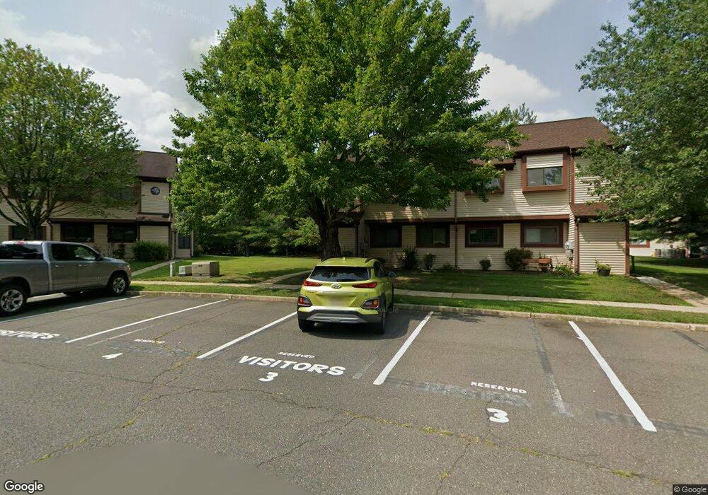 203 Samuel Ct unit 203, Dayton, NJ 08810 - photo 1