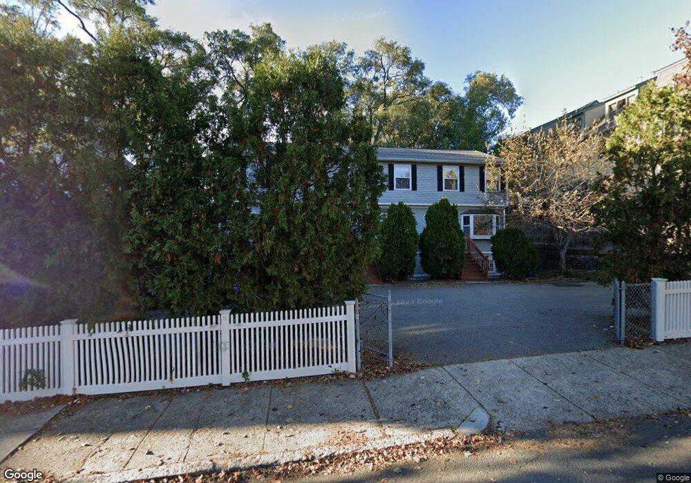 37 Clarendon Ave unit 2, Somerville, MA 02144 - photo 1