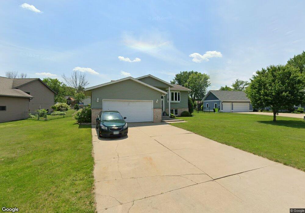 435 Lally Ct, Zumbrota, MN 55992 - photo 1