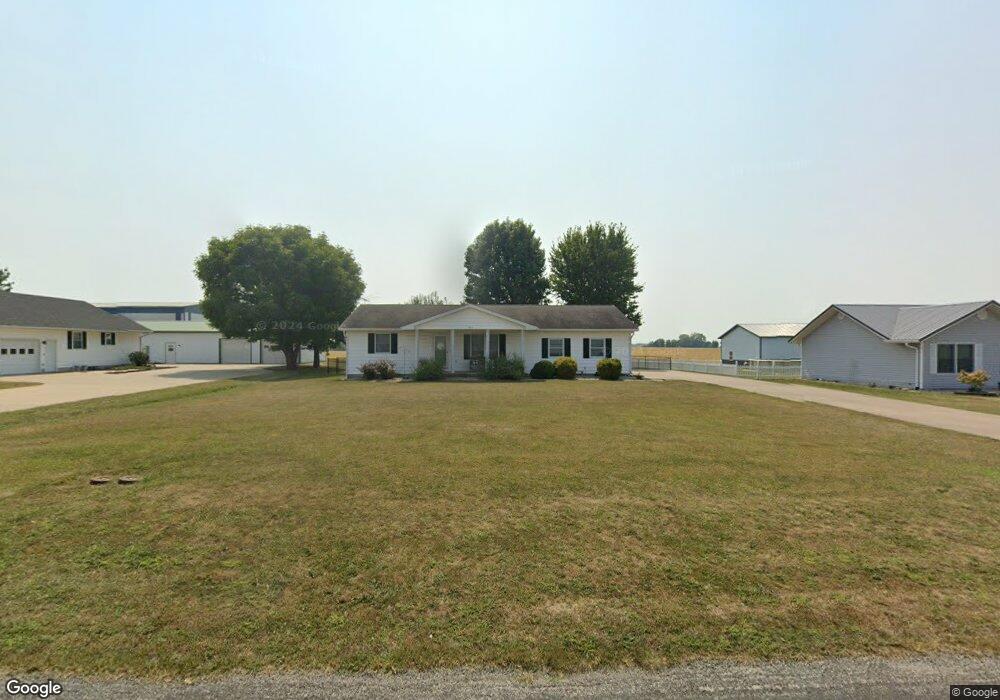 1906 W County Rd, Jerseyville, IL 62052 - photo 1