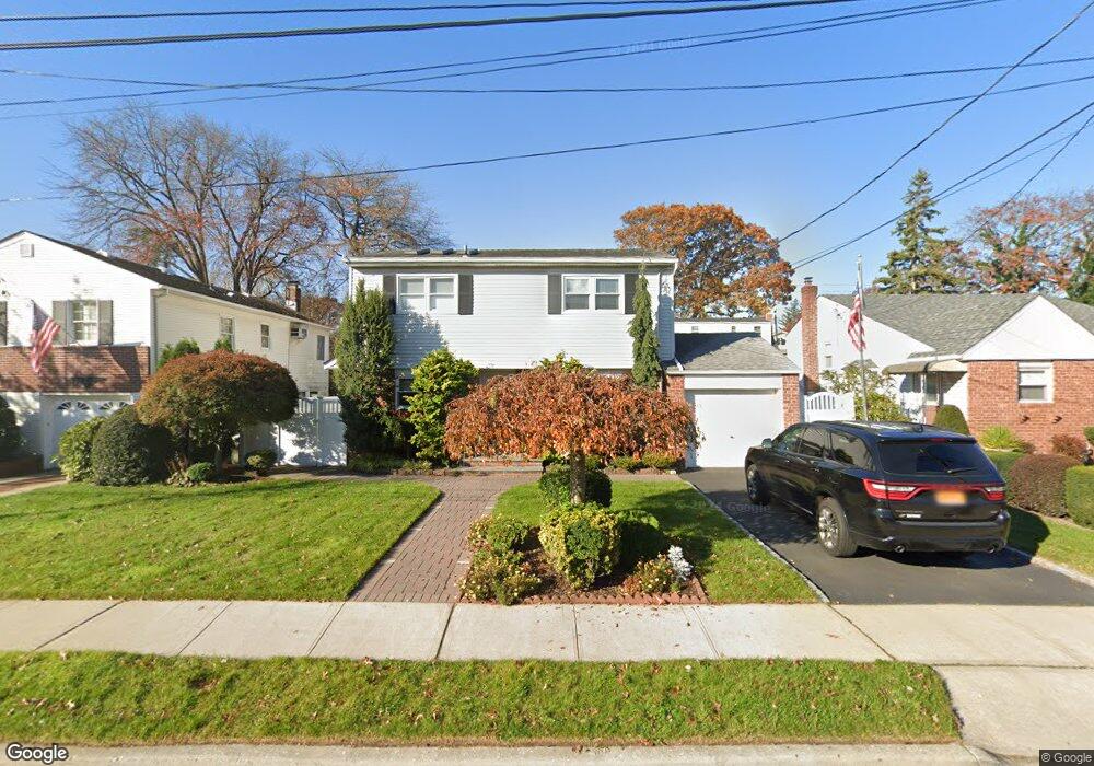 178 Catherine Ave, Franklin Square, NY 11010 - photo 1