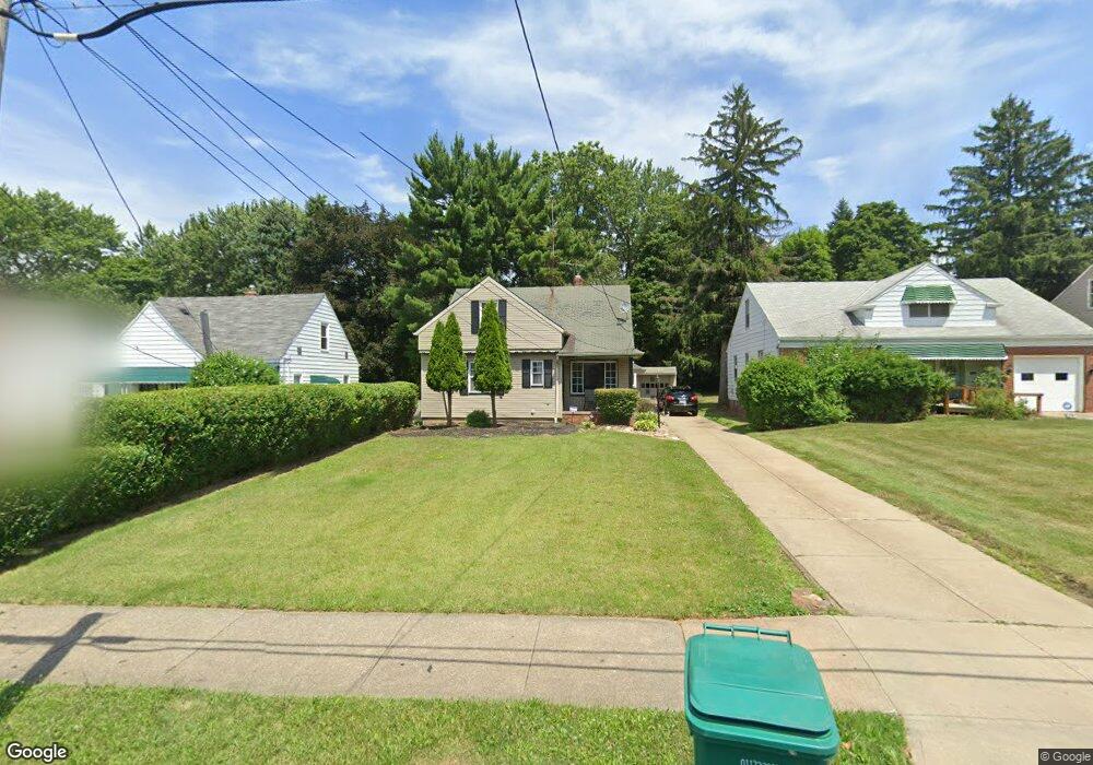 18505 Libby Rd, Maple Heights, OH 44137 - photo 1