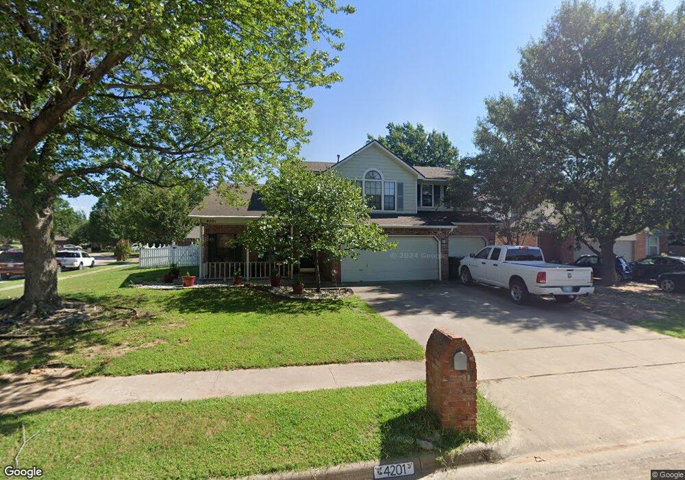 4201 S Chestnut Ct, Broken Arrow, OK 74011 - photo 1
