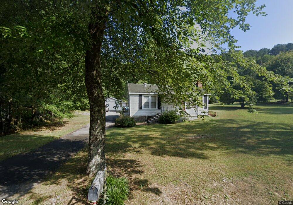 603 Bradley Ave, La Fayette, GA 30728 - photo 1